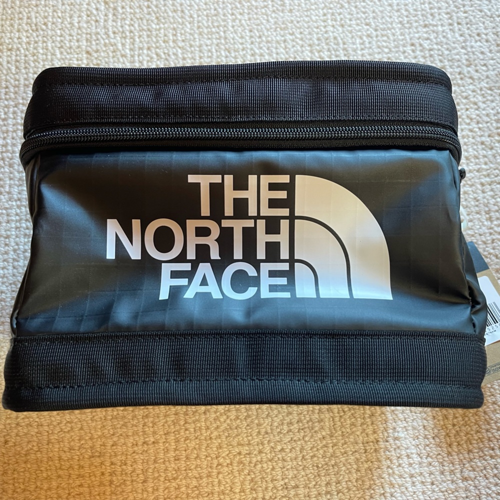 The North Face Base Camp Voyage Lunch Cooler NEW